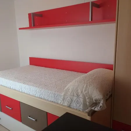 Mit Privatpool Fuer 6 Personen Ca 120 Qm In Miami Platja, Costa Dorada