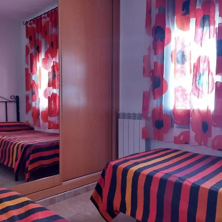 Mit Privatpool Fuer 6 Personen Ca 120 Qm In Miami Platja, Costa Dorada * Miami Playa